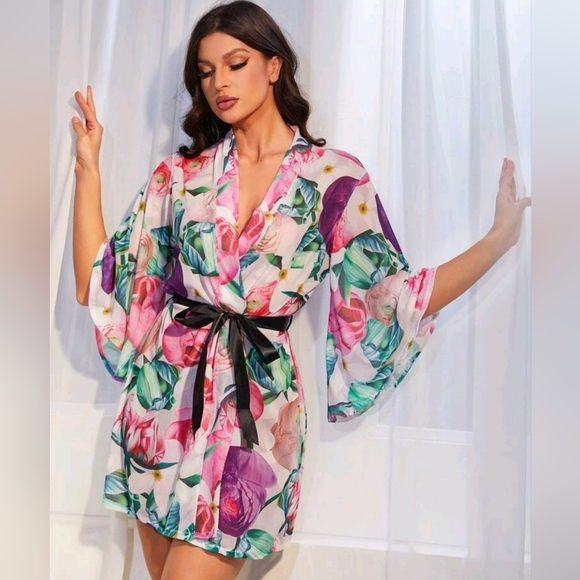 SHEIN Floral print trumpet sleeve belt mesh night robe - Picture 7 of 7